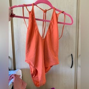 One piece strapy swim
